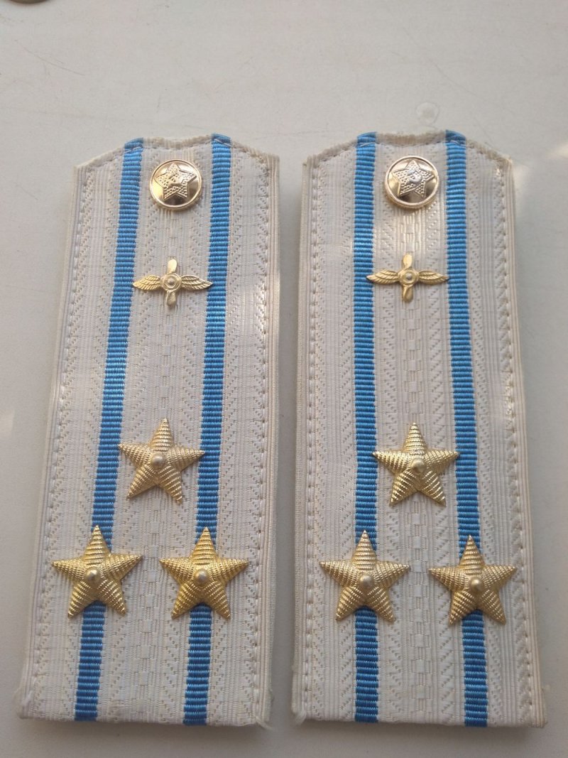 Погоны полковника ВВС РФ