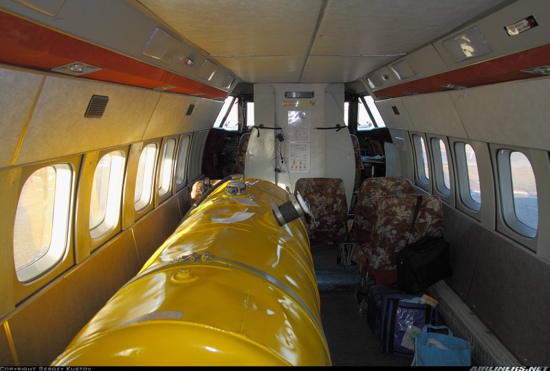 Let l-410 Turbolet кабина