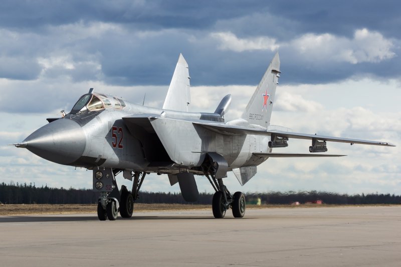 Миг-31 сверхзвуковой самолёт
