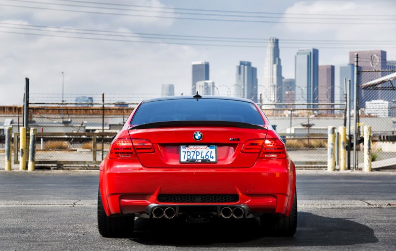 BMW 3 e92 сзади
