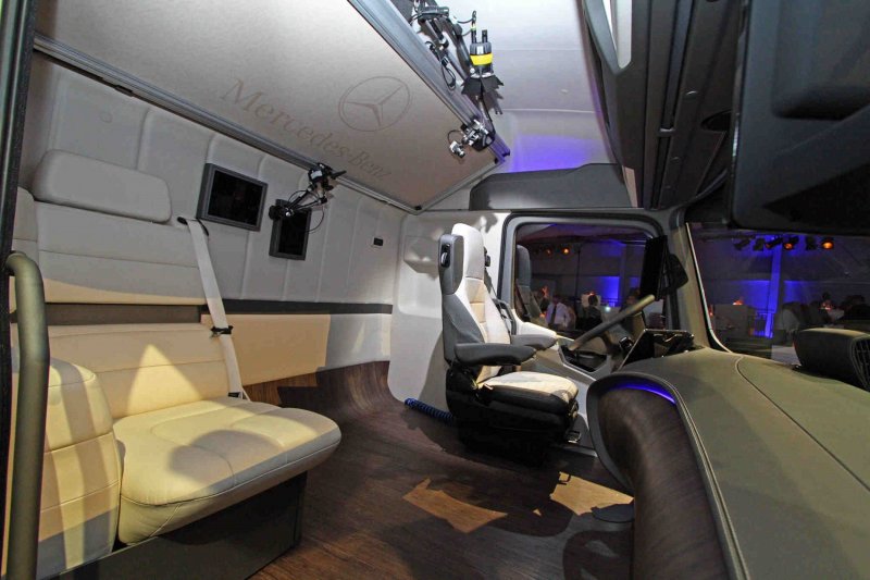 Mercedes Future Truck 2025