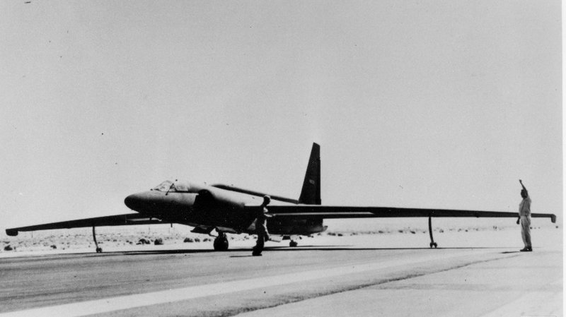 Американский самолет-разведчик u-2