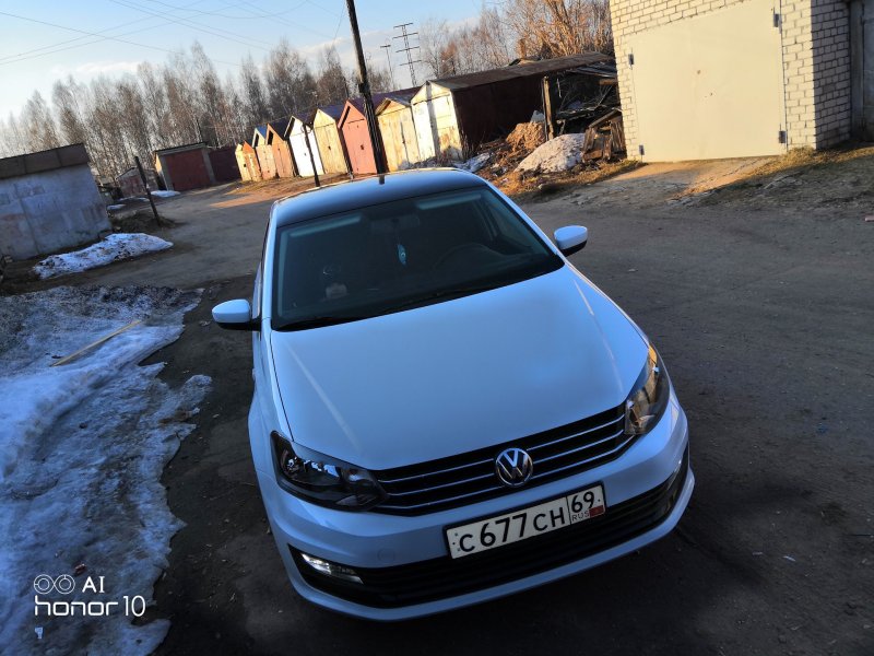Volkswagen Polo sedan крыша