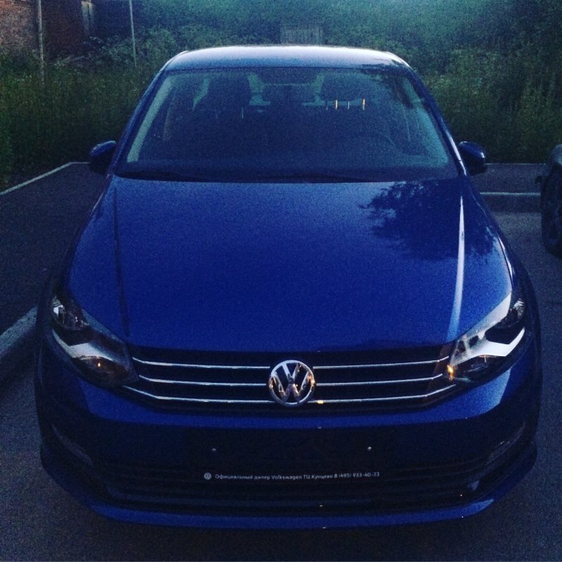 Volkswagen Polo синий Reef