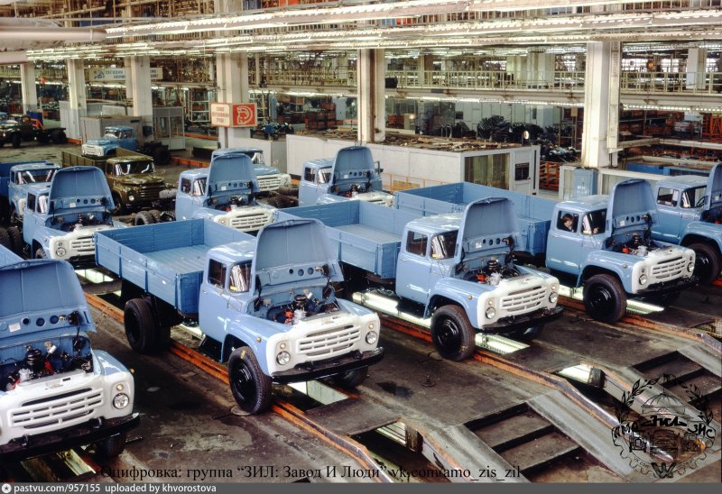 Завод ЗИЛ В 1990