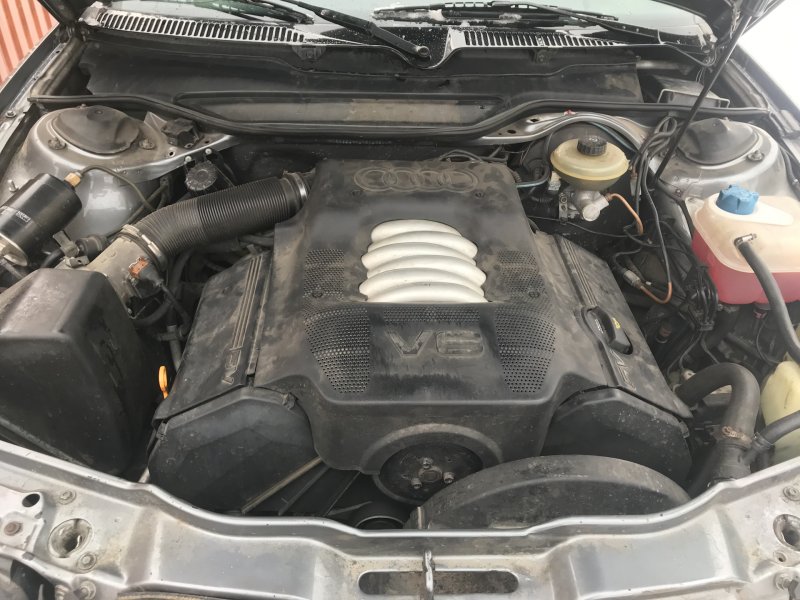 Ауди 100 v6 2.8