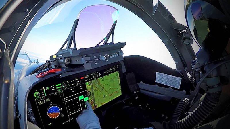Су-57 кабина пилота