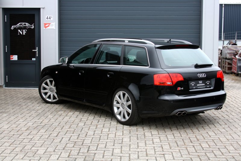 Ауди а4 Авант универсал 2005