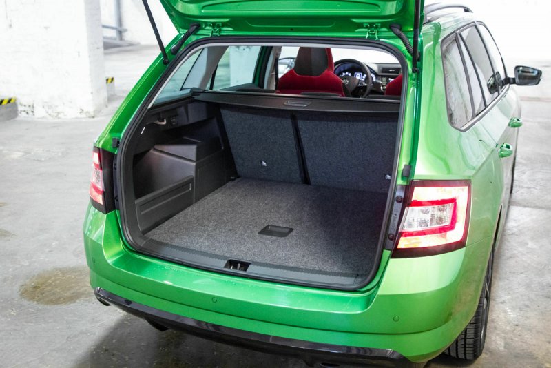 Skoda Fabia, 2002 багажник