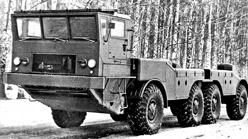 ЗИЛ 135 ракетовоз