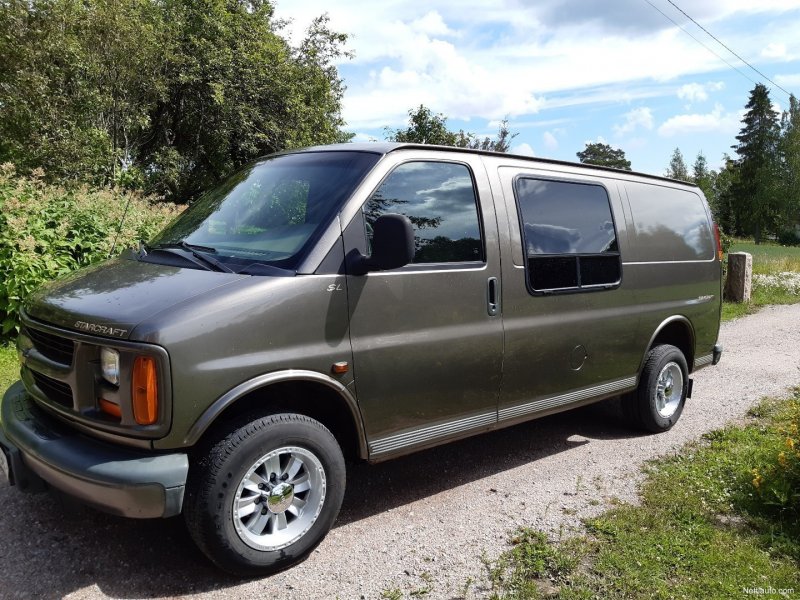 Chevrolet STARCRAFT 2002
