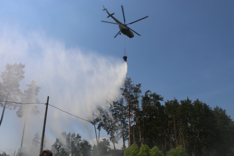 Ми-8 тушение пожаров