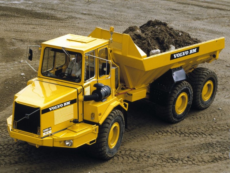 Volvo 6x6 самосвал