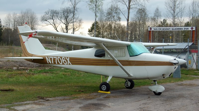 Fouga см.170 Magister