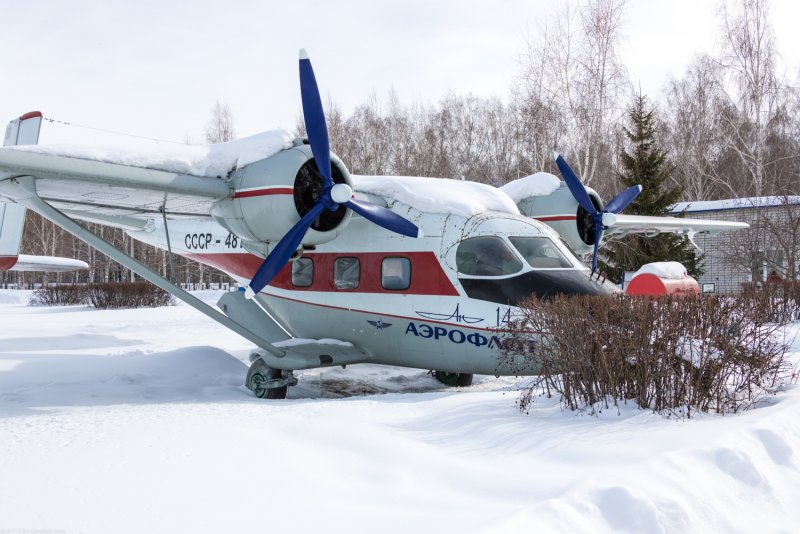 АН-28, стекло 014