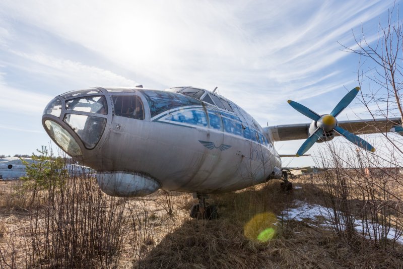 АН-10 Монино