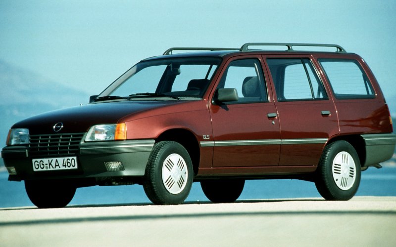 Opel Kadett универсал 1984