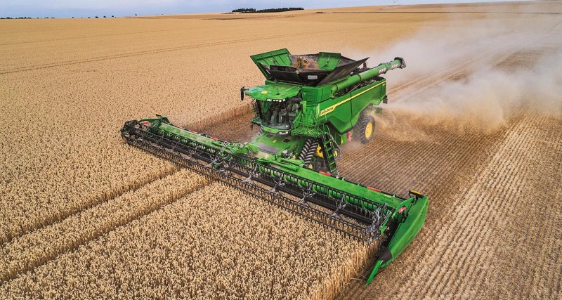 Комбайн John Deere x9