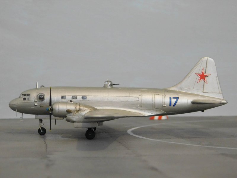 Ил-12 пассажирский самолёт