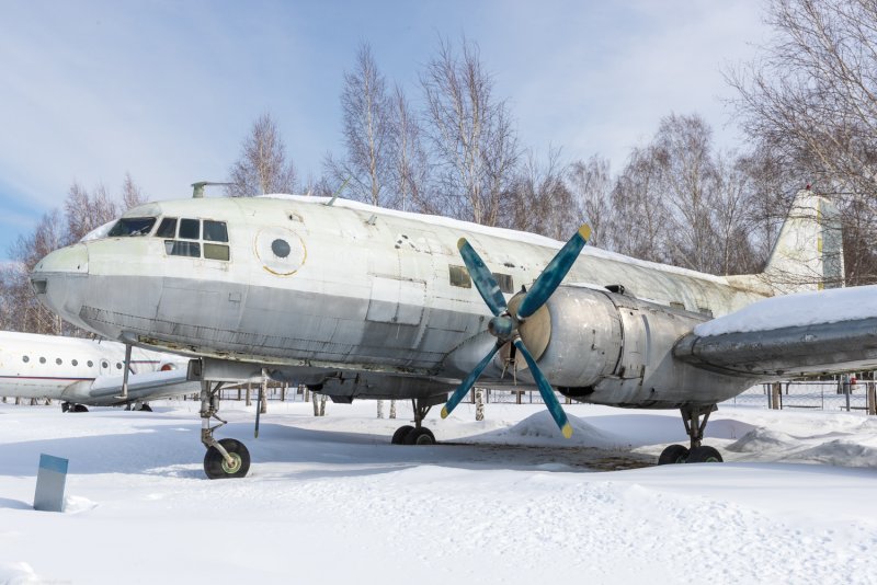 Самолет радиоэлектронной разведки ил-20