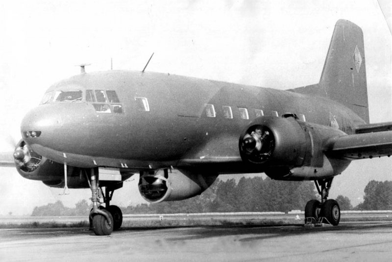 Самолёт ил-12