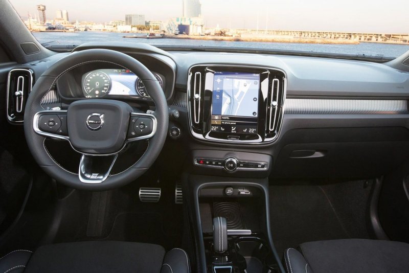 Вольво xc40 салон