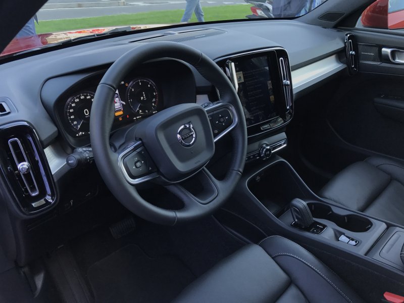Volvo xc40 r Design салон