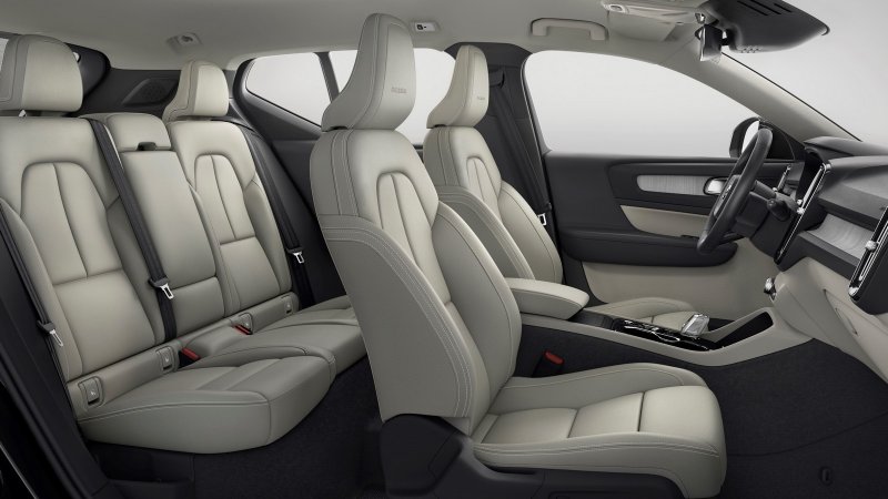 Вольво xc40 салон