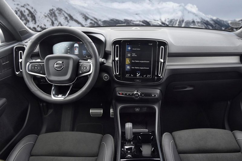 Volvo xc40 салон