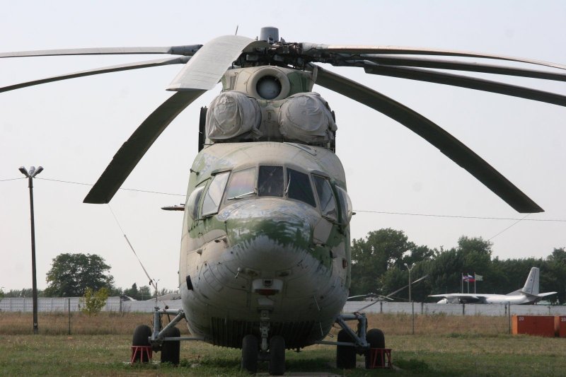 Ми-8 бортовой 100 красный