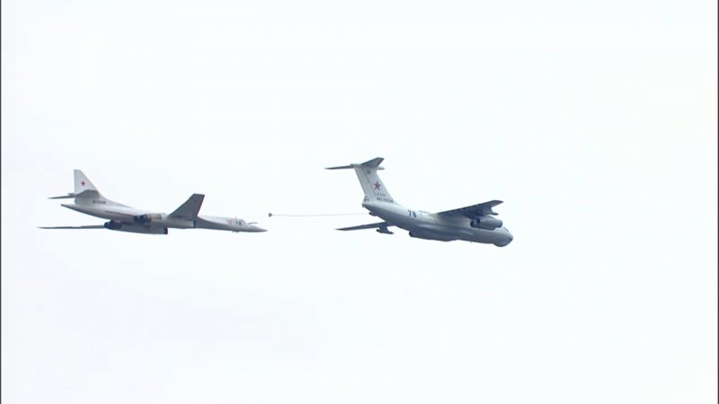 Самолет а-22 картинки