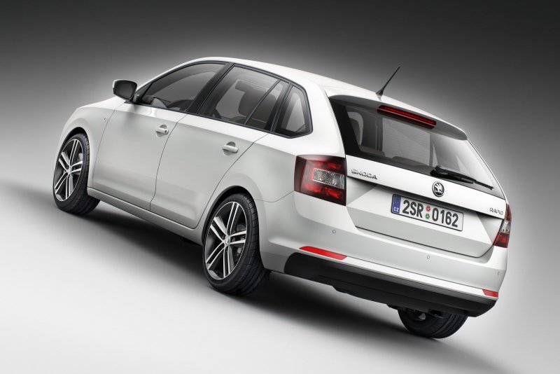 Skoda Rapid 2020 Reef Blue