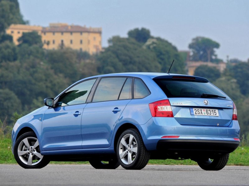 Спейсбек Skoda Rapid