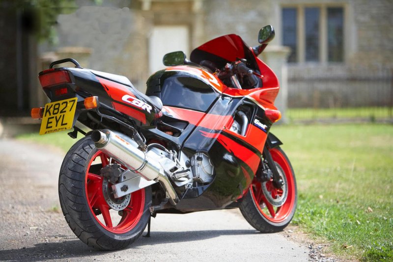 Хонда CBR 600 f2