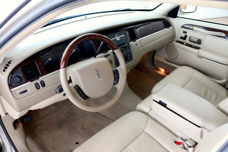 Lincoln Town car 1995 салон