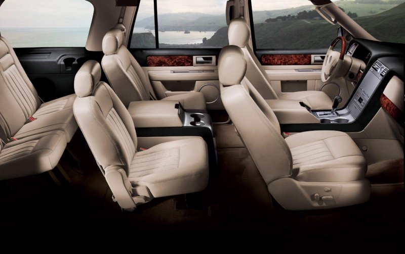 Lincoln Navigator 2 поколение салон