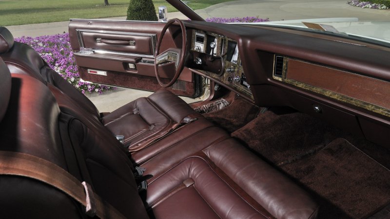 Lincoln Mark 5 салон