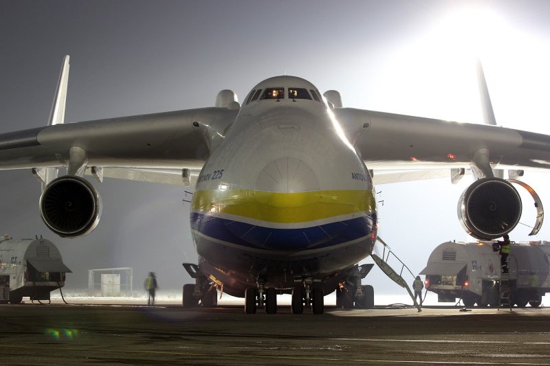 АН-224 Мрия кабина