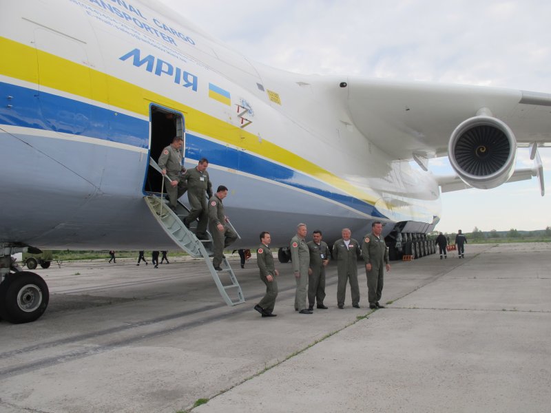 АН-225 Мрия грузовой отсек