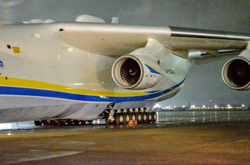 АН-225 Мрия грузовой отсек