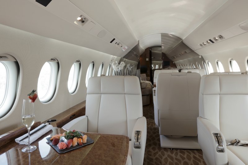 Dassault Falcon 900 кабина