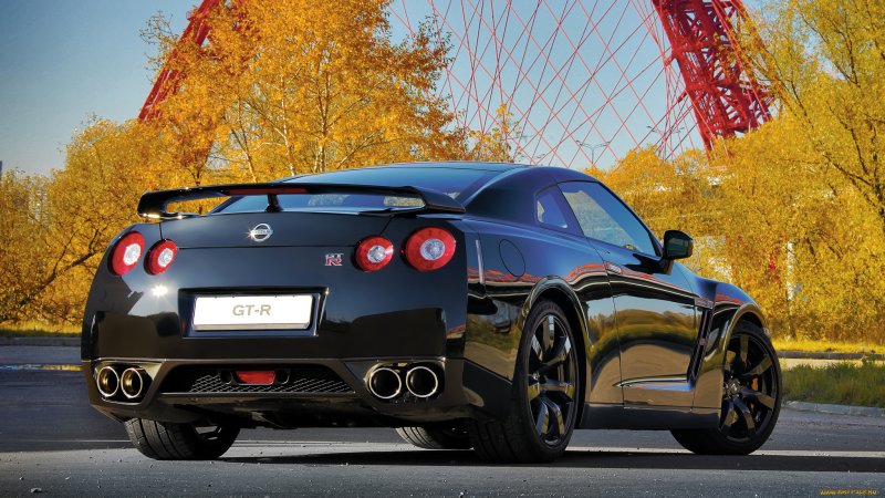 Nissan GTR r35 черный