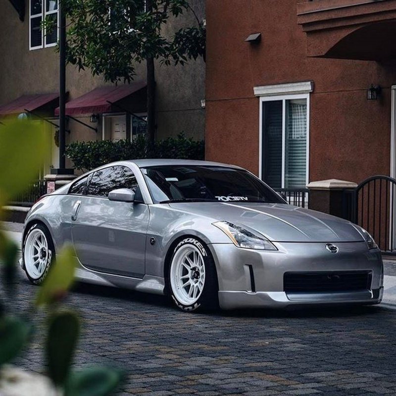 Nissan GTR 350z