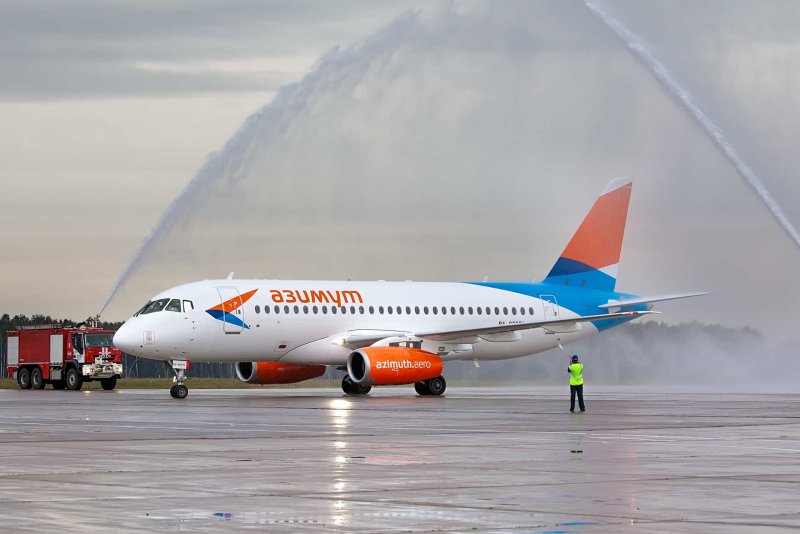 Азимут авиакомпания Суперджет 100