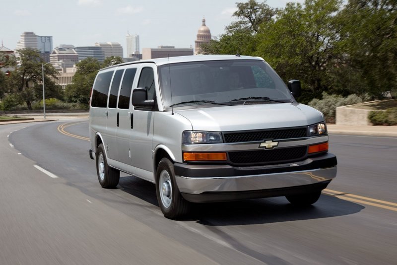 Chevrolet Express GMC Savana 2020