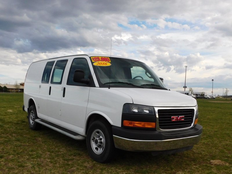 GMC Savana
