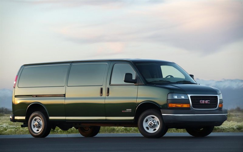 Микроавтобус GMC Savana