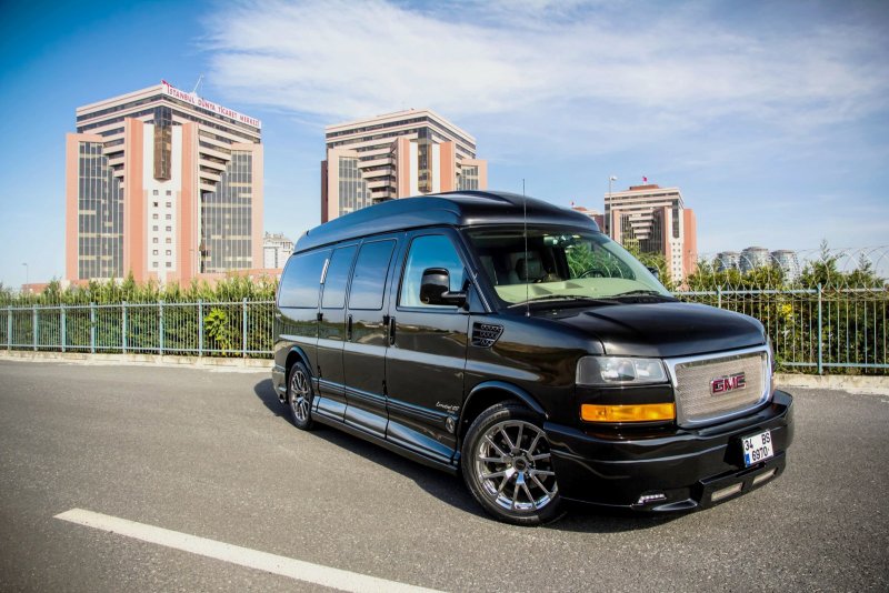 GMC Savana 2020