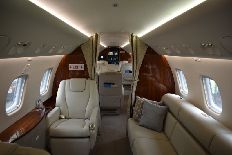 Legacy 650 самолет