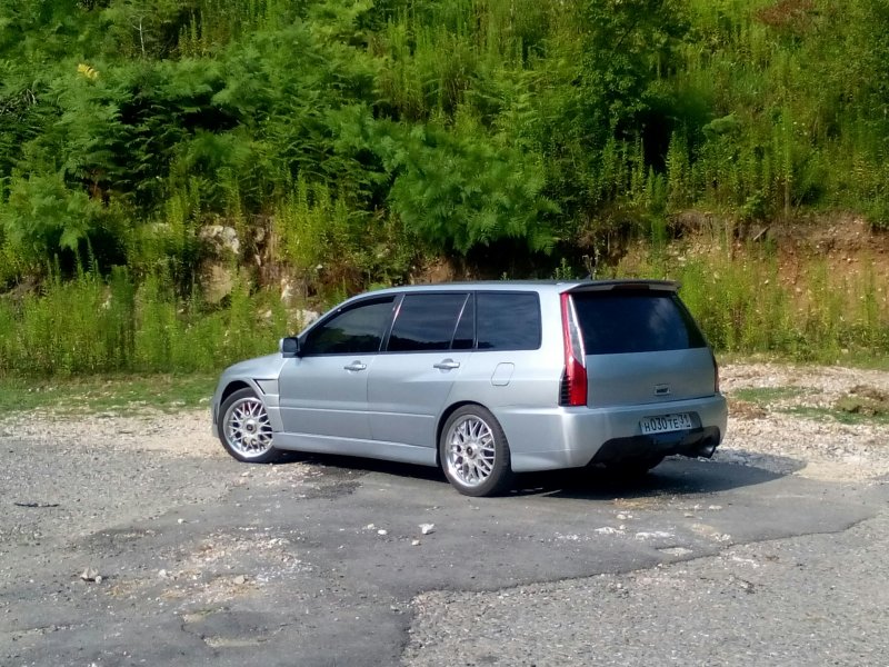 Lancer Cedia Wagon